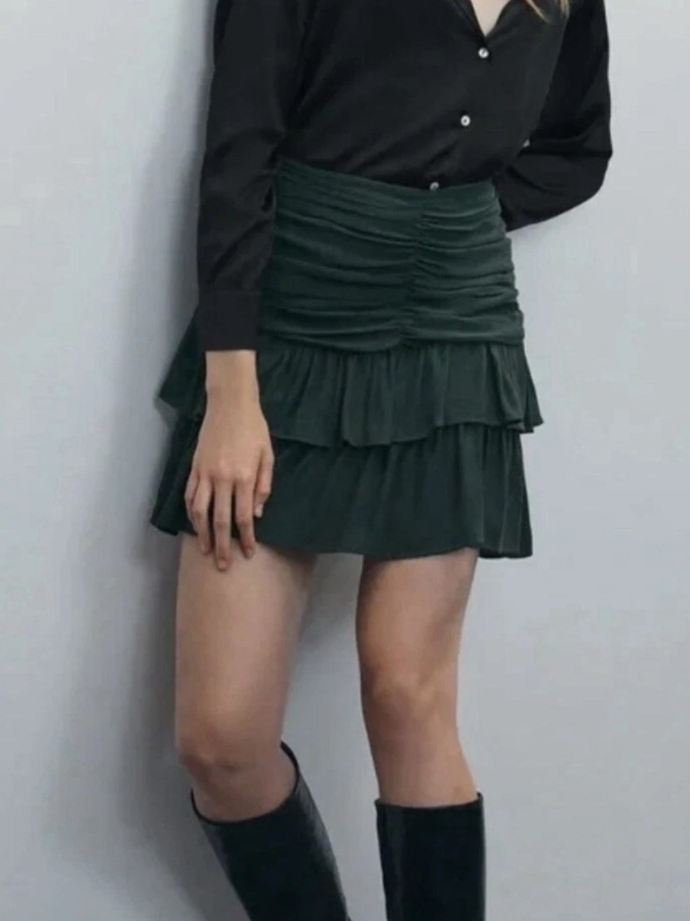 Zara Dark Green Tiered Ruffle Mini Skirt Size S Pleated Boho Y2k Ruched